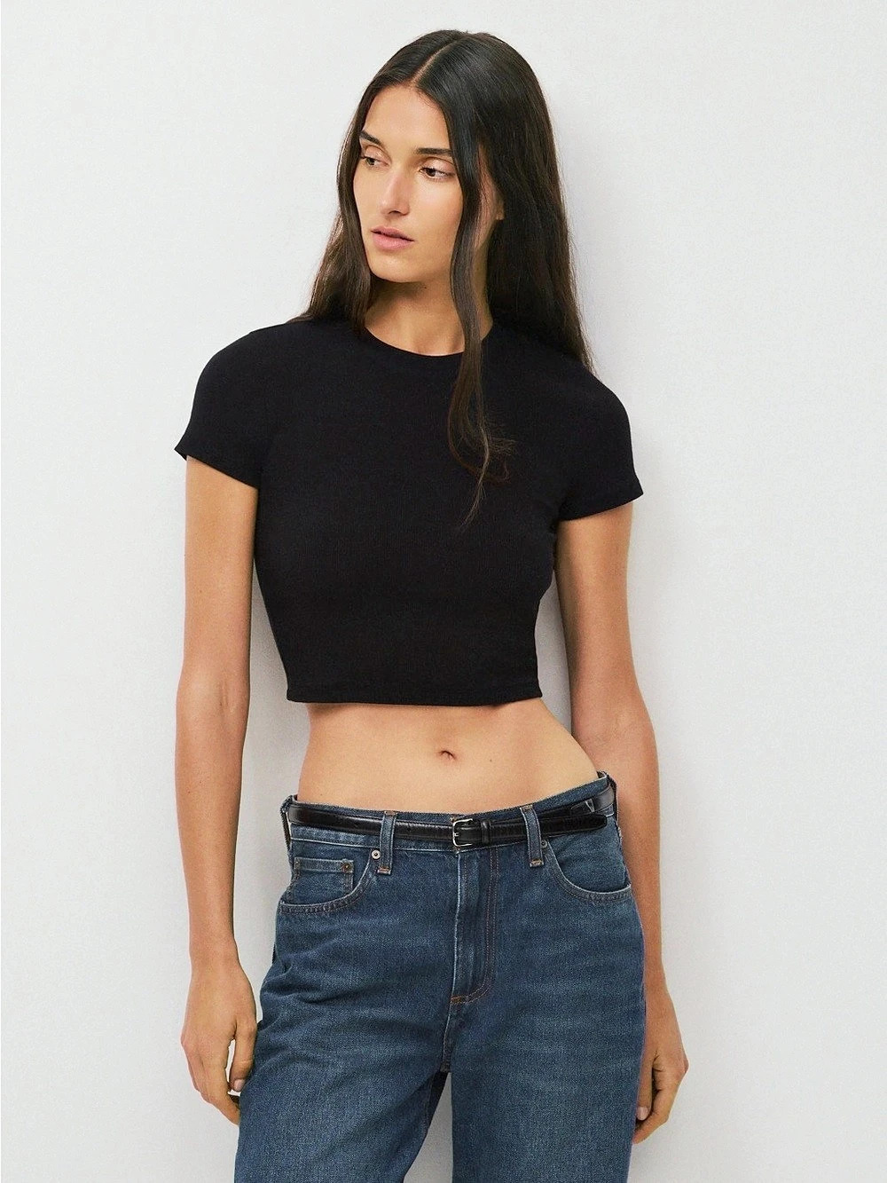 Tna Baby Tee in Black Size Medium